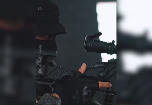 Imagem da noticia Atirador de elite mata homem que fazia ex-namorada refém por não aceitar término da relação