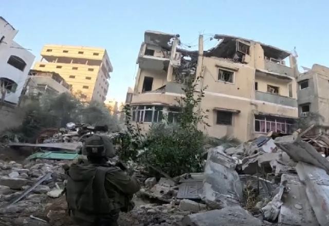 Israel direciona ataques para o sul da Faixa de Gaza