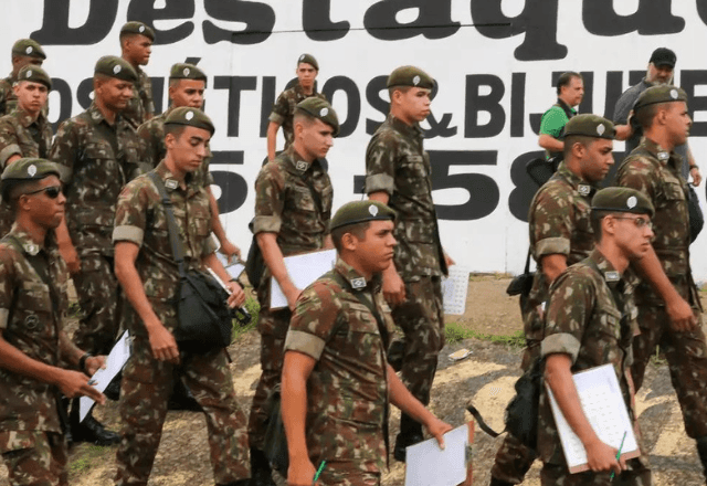 Imagem da noticia Exército usa categorias impróprias para cor e raça, e esconde negros e indígenas