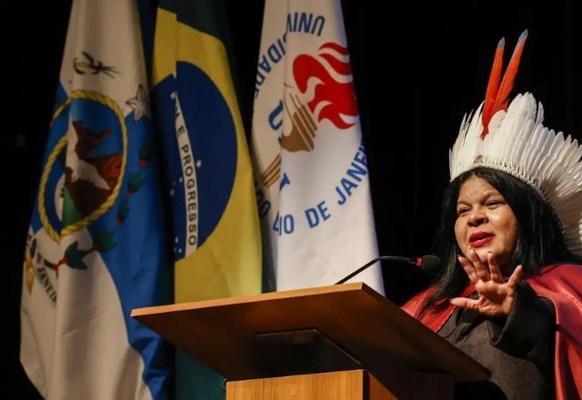 Imagem da noticia Sônia Guajajara se torna a primeira indígena doutora honoris causa da Uerj