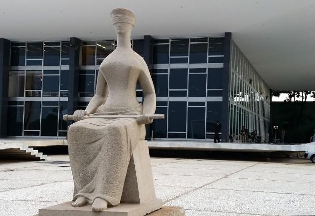Imagem da noticia Psol vai ao STF contra interpretação golpista do artigo 142 da Constituição