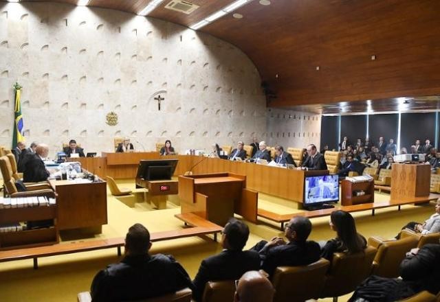 Imagem da noticia 8/1 no STF: relator e revisor divergem sobre pena para 1º réu