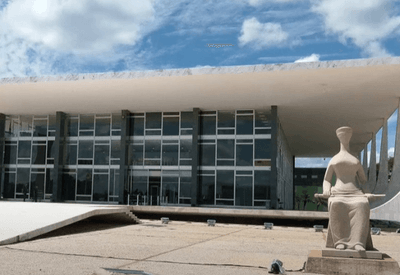 STF decide a favor do TSE e valida regra que barra candidaturas de quem não prestou contas eleitorais