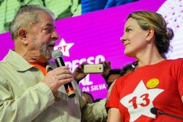 Imagem da noticia Com Padilha na Saúde, Lula cogita Gleisi para articulação política 