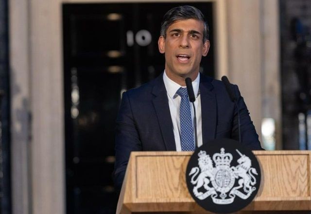 Imagem da noticia Premiê britânico condena ataque do Irã a Israel