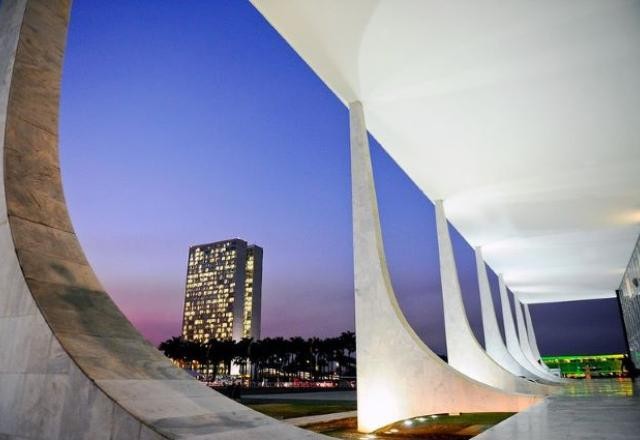 Imagem da noticia STF forma maioria para barrar emendas do "orçamento secreto"