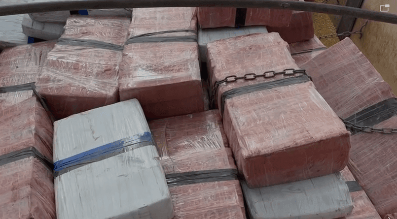 Imagem da noticia 27 toneladas: Polícia Rodoviária faz 4ª maior apreensão de maconha no Brasil