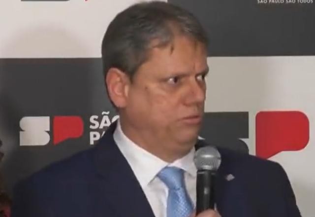 Imagem da noticia Tarcísio de Freitas lamenta morte de Delfim Netto: "Eternamente grato pelos seus conselhos"