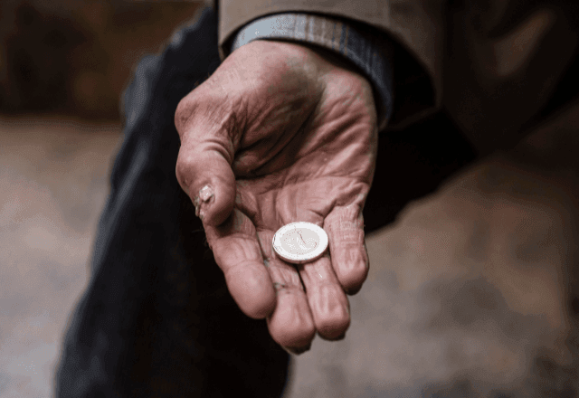 Imagem da noticia Taxa de pobreza no Brasil cai pelo terceiro ano seguido e chega em 20,9%