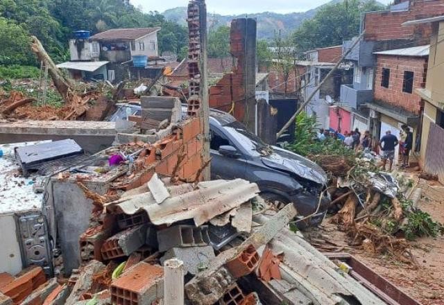 Chuva forte suspende buscas por desaparecidos em São Sebastião nesta 6ª feira