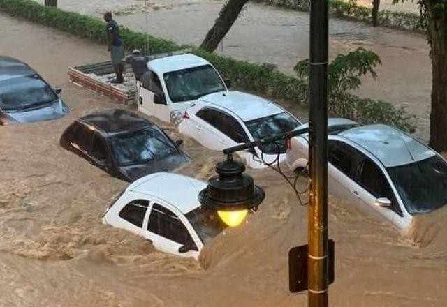 Sobe para 66 o número de mortos após temporal em Petrópolis