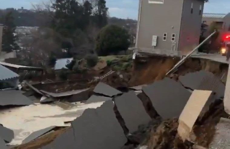 Imagem da noticia Homem morre em queda de edifício após série de terremotos no Japão