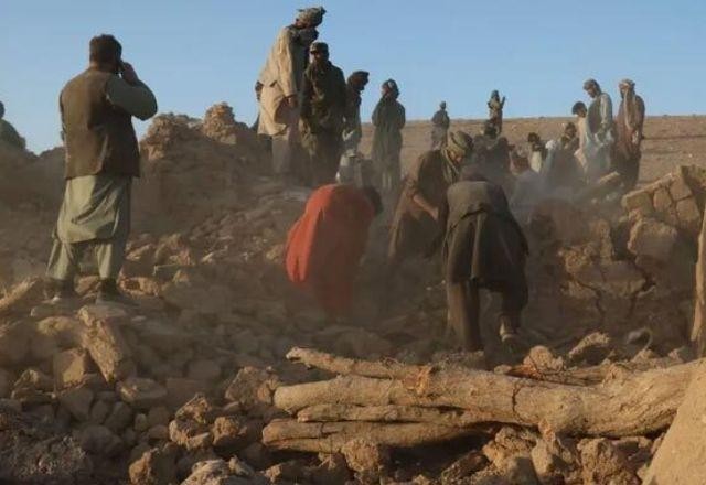 Imagem da noticia Terremoto no Afeganistão deixa mais de 2 mil mortos e 9 mil feridos