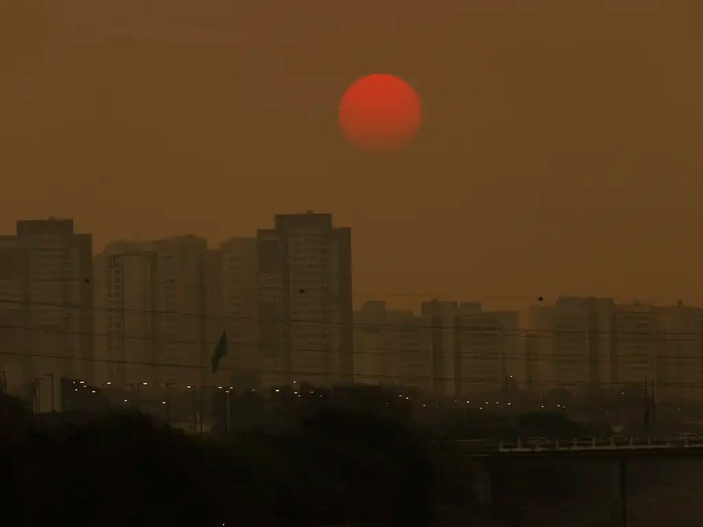 Imagem da noticia Qualidade do ar em alerta de perigo em 14 estados e DF; saiba como se proteger
