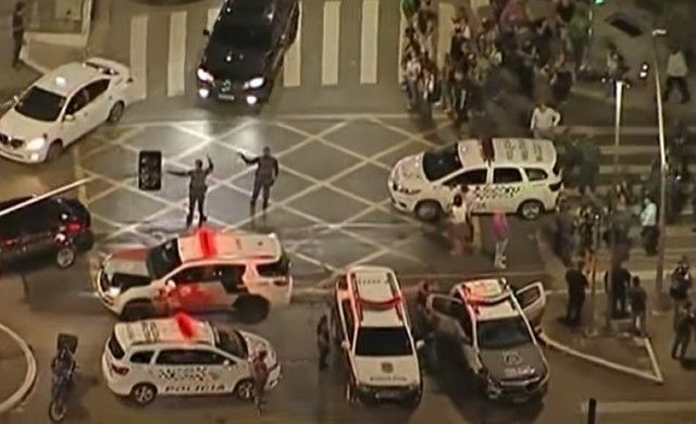 Imagem da noticia PM mata criminoso em fuga na Avenida 9 de Julho, em São Paulo