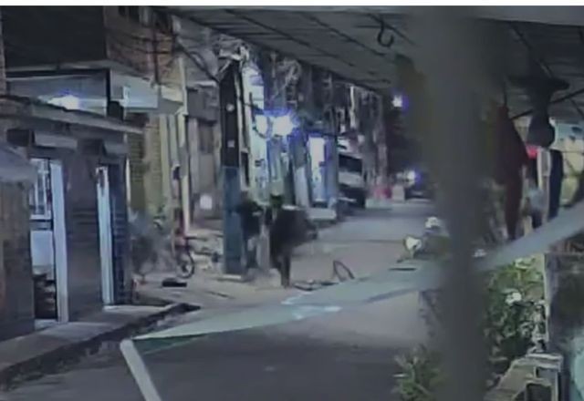 Imagem da noticia Jovem é baleado e duas crianças ficam feridas após ataque em Maceió 