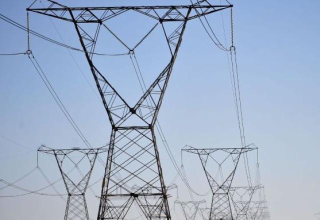 Imagem da noticia STF determina retomada de tributação do ICMS em encargos da conta de luz