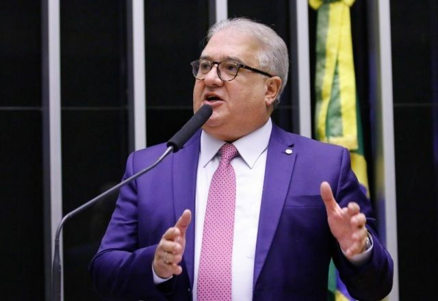 Imagem da noticia Transporte por app é 'terra sem lei' e regulamentação trará proteção ao motorista, diz relator