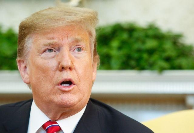 Imagem da noticia Donald Trump tentou bloquear informações sobre covid-19