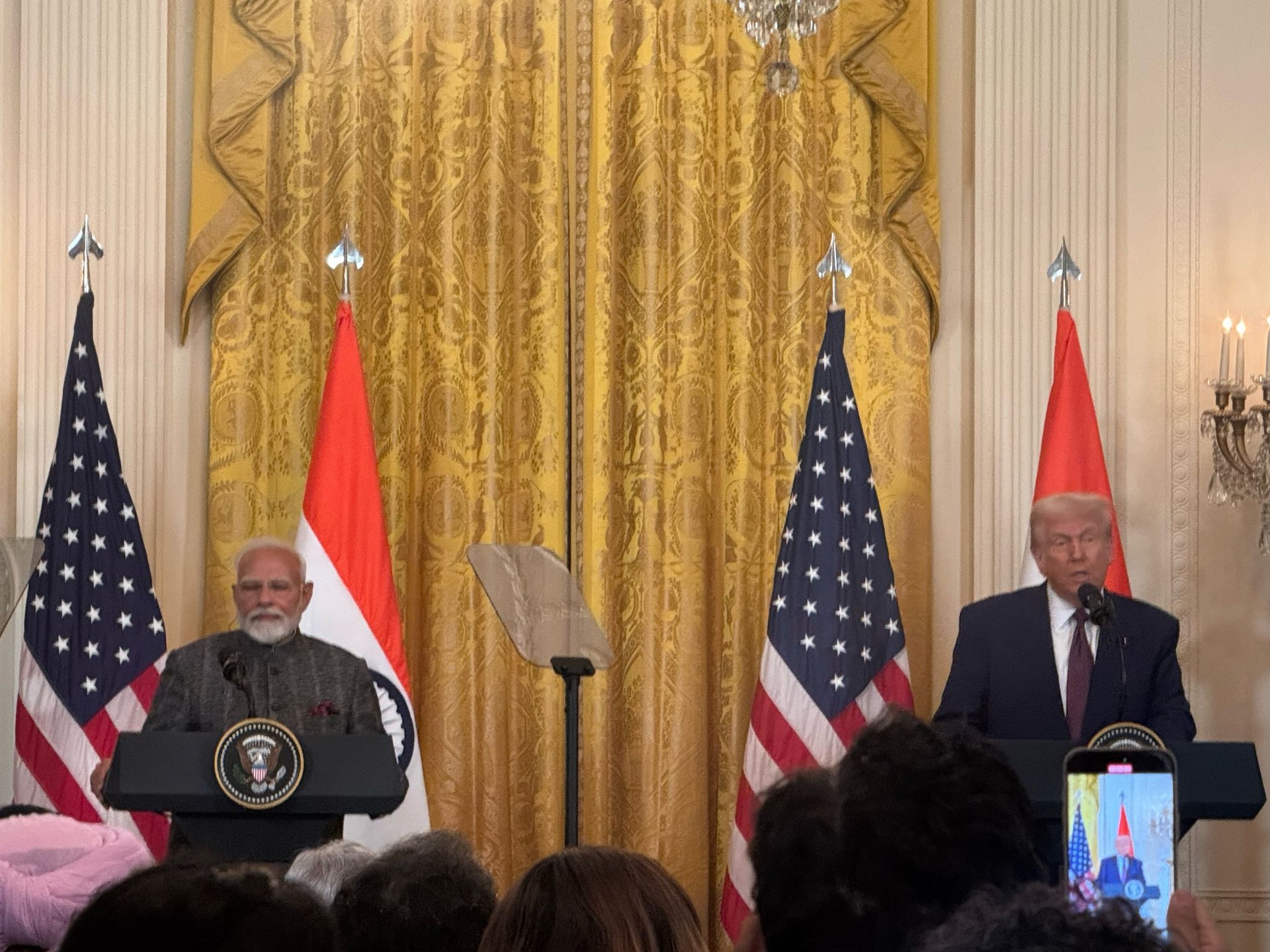 Imagem da noticia Sem menção aos Brics, Trump e se encontra com primeiro-ministro da Índia e justifica tarifas