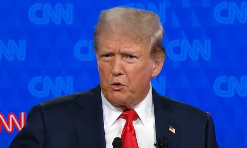 Imagem da noticia Justiça dos EUA adia em sentença contra Donald Trump por subornar atriz pornô 