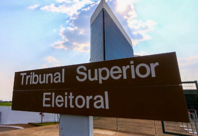 Imagem da noticia TSE nega envio de dados das eleições de 2014 e 2018 para as Forças Armadas