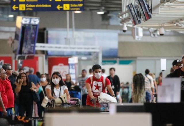Imagem da noticia Anvisa recomenda flexibilização de regras para turistas no Brasil