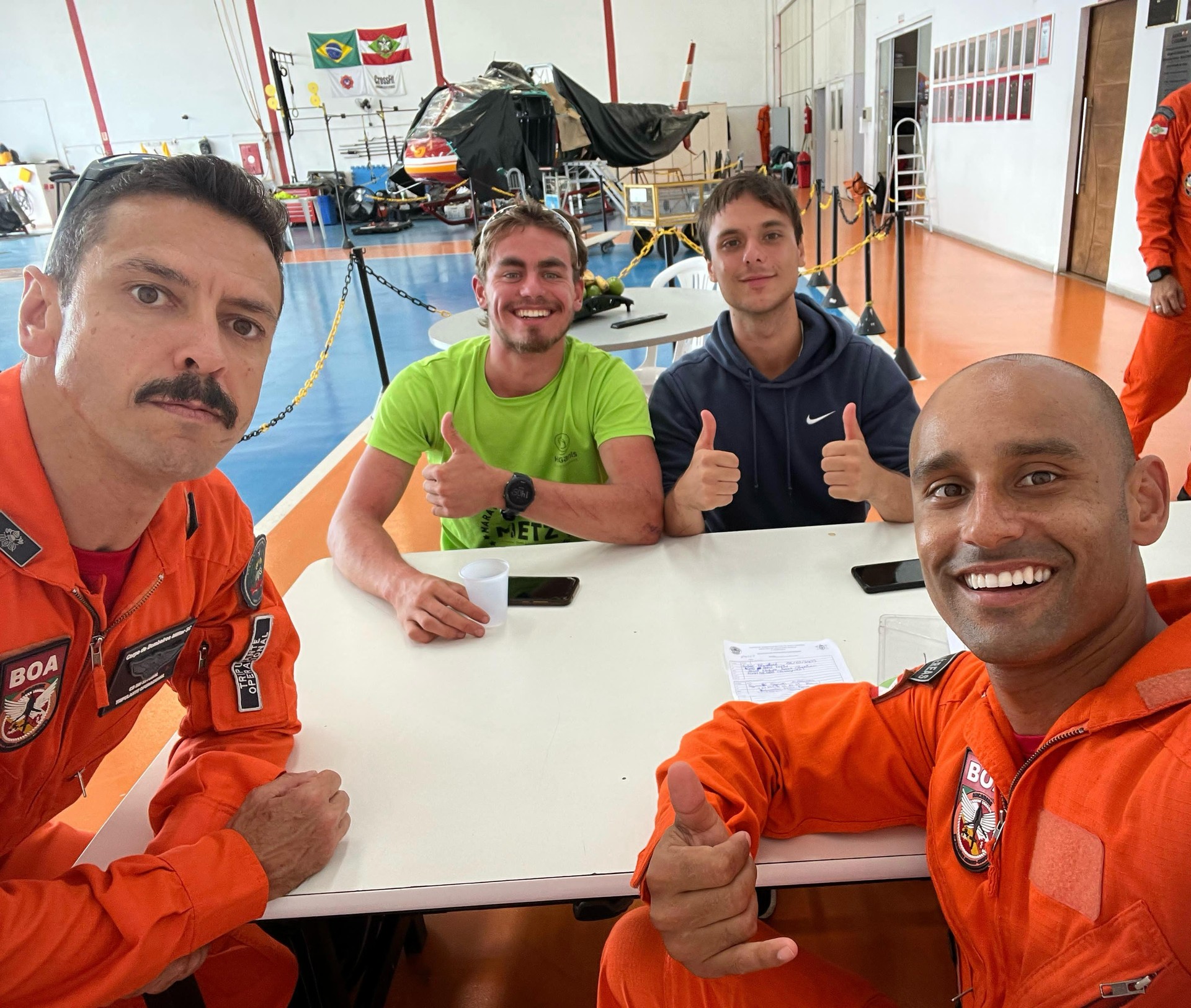 Imagem da noticia Franceses ficam 9h perdidos em trilha de Santa Catarina