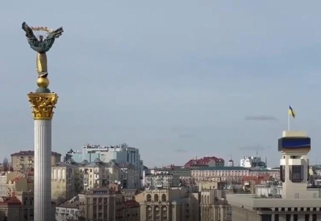 Imagem da noticia Ucranianos vivem caos em Kiev após início da guerra contra a Rússia