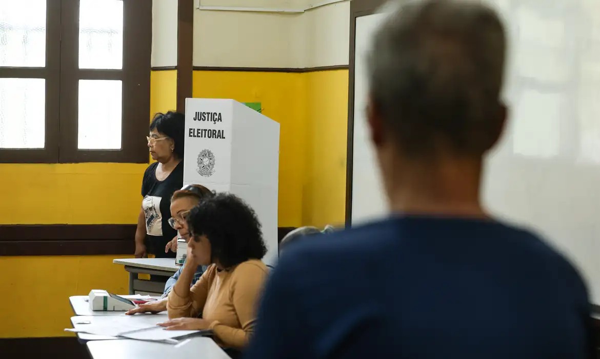 Imagem da noticia Ao menos 98 pessoas foram detidas por crimes eleitorais em todo país no 2º turno
