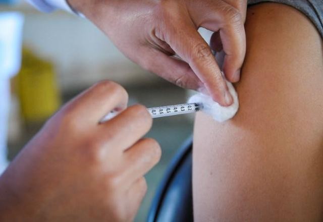 Imagem da noticia DF libera "xepa da vacina" para jovens de 12 a 17 anos sem comorbidades