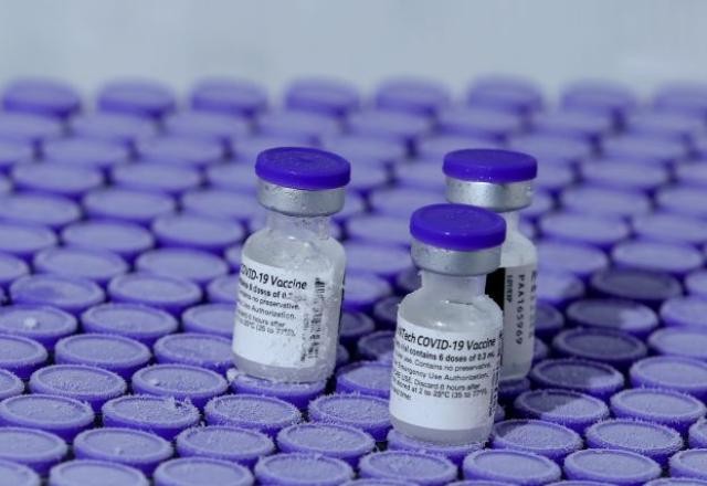 Imagem da noticia Covid: DF começa a aplicar 4ª dose da vacina para imunossuprimidos