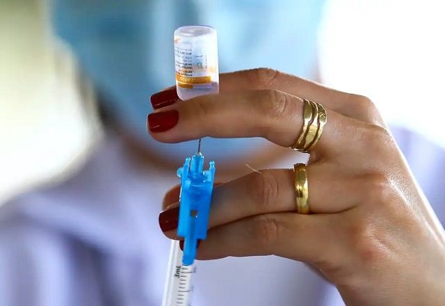 Imagem da noticia Justiça determina remoção de publicações que associam vacinas contra a covid-19 à Aids