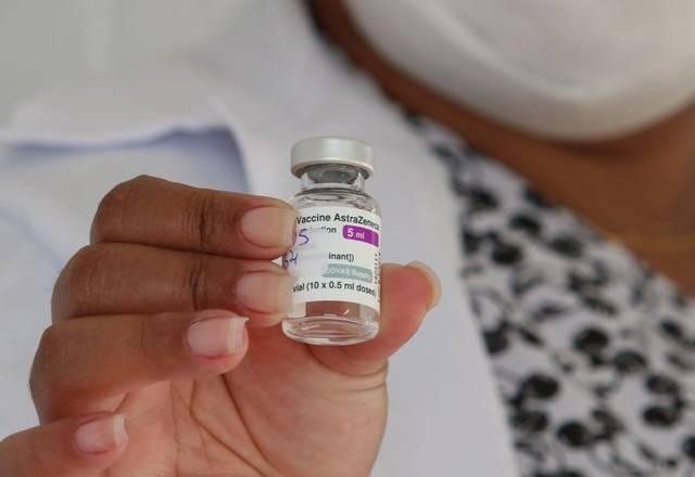 Imagem da noticia Meia dose de vacina funciona como reforço? Conheça os estudos no Brasil