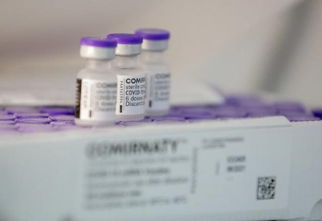 Imagem da noticia Saúde anuncia distribuição de 1,1 milhão de doses da Pfizer