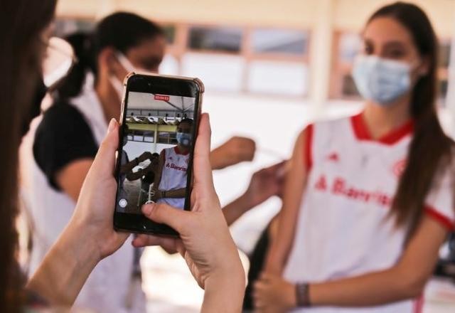 Imagem da noticia Ministério da Saúde retoma vacinação de adolescentes contra covid-19