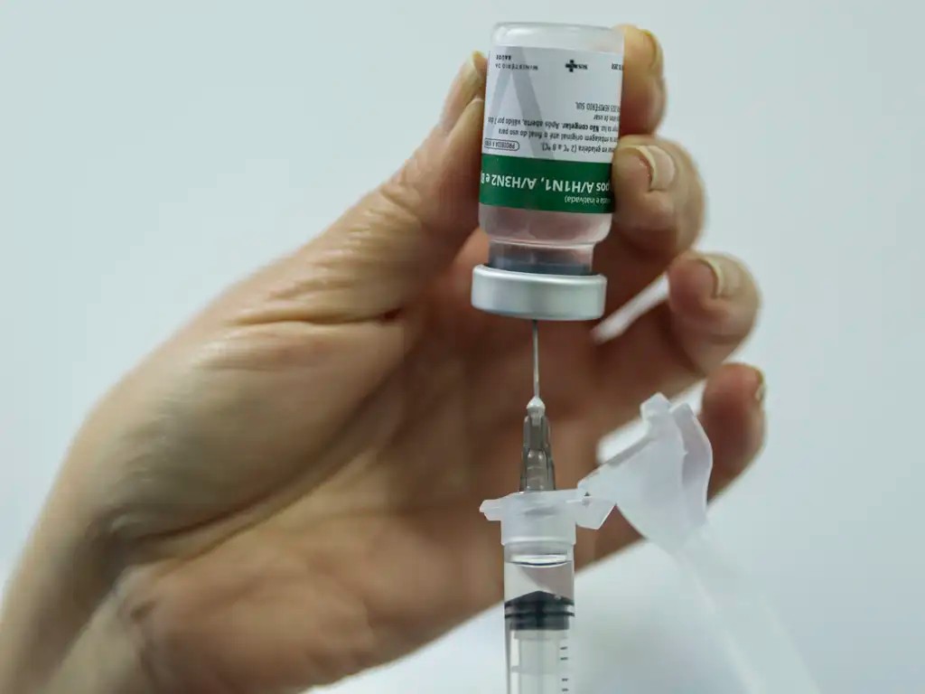 Imagem da noticia Vacinação contra a gripe começa neste sábado (28); saiba quem pode se imunizar