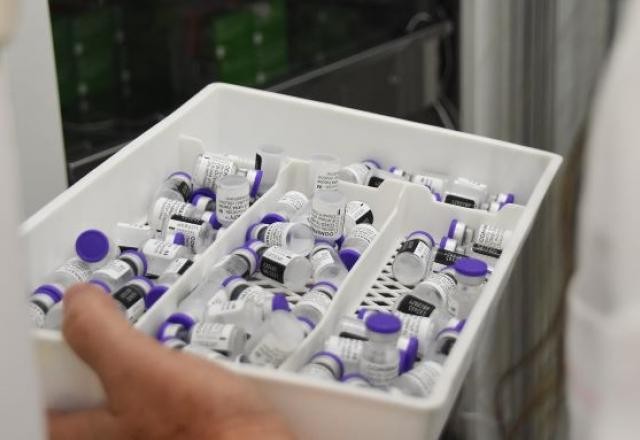 Imagem da noticia EUA liberam vacina da Pfizer para adolescentes de até 12 anos