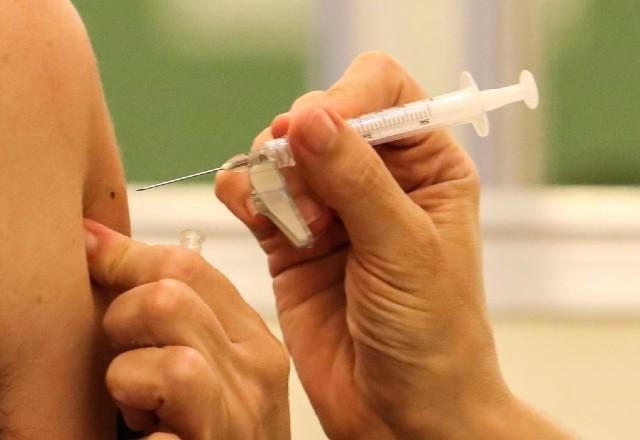 Imagem da noticia Vacina contra a dengue no SUS: quem pode e quem não pode tomar, eficácia efeitos colaterais 