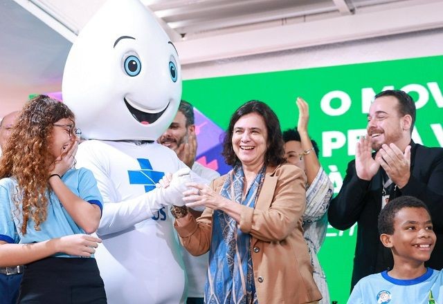 Imagem da noticia Ministra da Saúde destaca escola como lugar central para promover vacinação