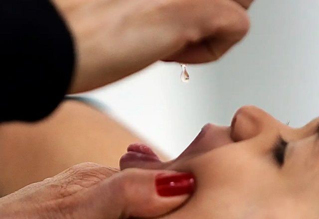 Imagem da noticia Brasil tem "Dia D" de vacinação contra a poliomielite neste sábado