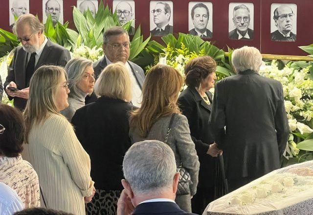 Imagem da noticia Ministros e políticos vão ao velório de Sepúlveda Pertence