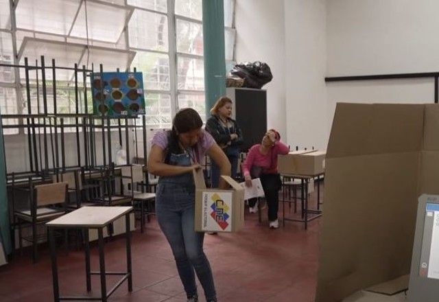 Imagem da noticia Corresponde do SBT conta como está clima na Venezuela um dia antes das eleições presidenciais