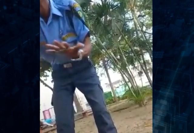 Imagem da noticia Prefeitura do Recife afasta vigilante que mandou casal gay parar de se beijar