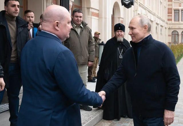 Imagem da noticia Putin visita Crimeia no 9º aniversário da anexação ao território russo