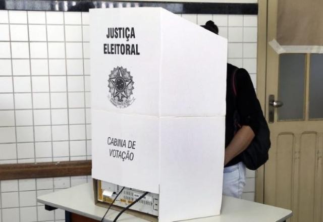 TSE conclui totalização dos votos do 1º turno das eleições