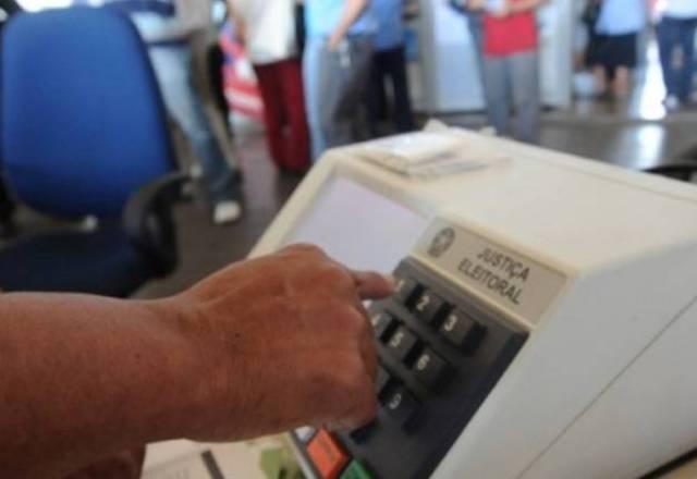 Imagem da noticia Barroso e Braga Netto desmentem ameaças às eleições