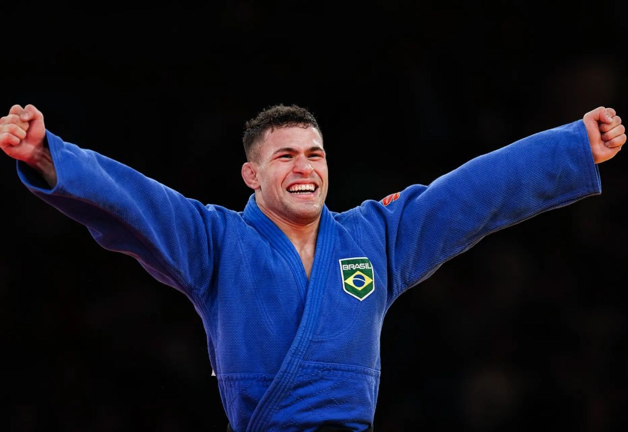 Imagem da noticia Judoca Willian Lima garante prata e é primeiro medalhista brasileiro em Paris