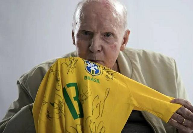 Imagem da noticia Lula decreta luto oficial de três dias por morte de Zagallo