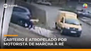 Carteiro é atropelado por carro que sai em marcha à ré em Goiás | #SBTManhã Carteiro é atropelado por carro que sai em marcha à ré em Goiás | #SBTManhã